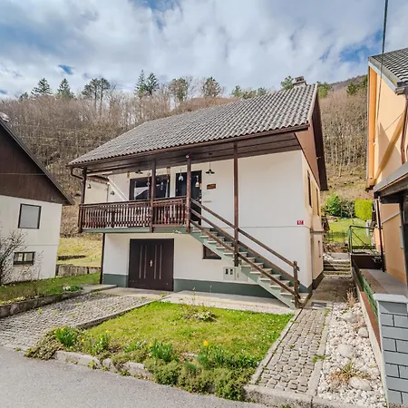 Hisa Lina Near Bovec